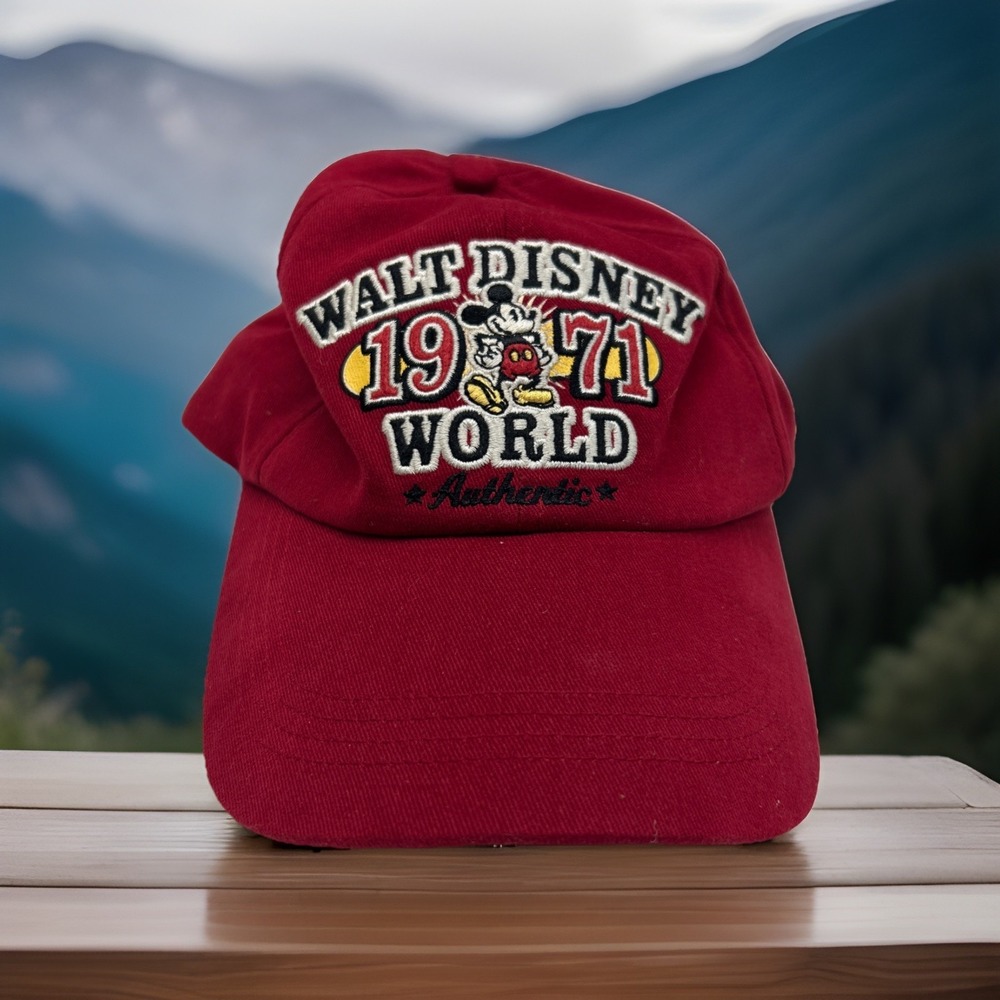 NOS Walt Disney World Authentic  1971 Cap Hat Red Adult Adjustable Disney Parks